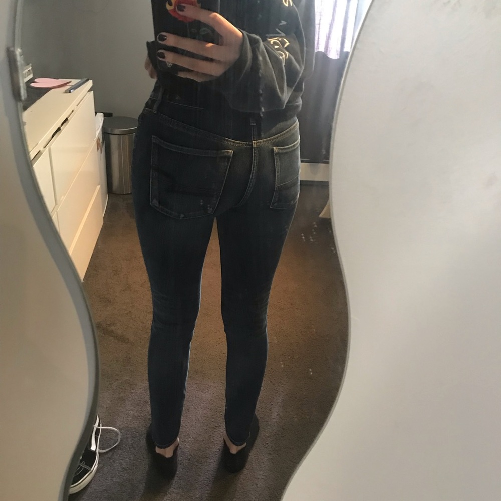 High Rise Jeans - Picture 2 of 3
